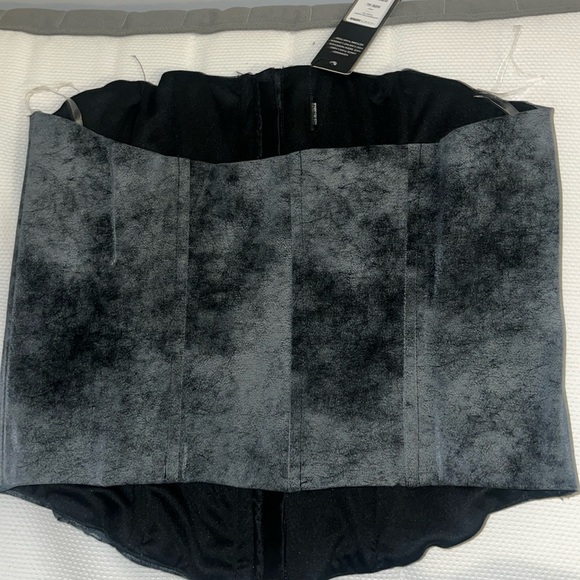 Non stretch Corset top - Picture 5 of 5